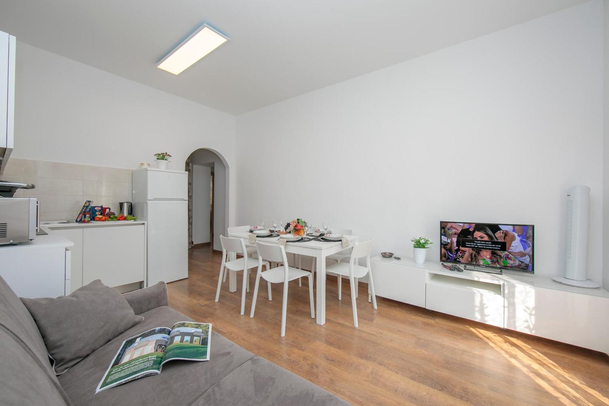 Residenza Rocca Del Lago - Happy Rentals リーヴァ・デル・ガルダ エクステリア 写真