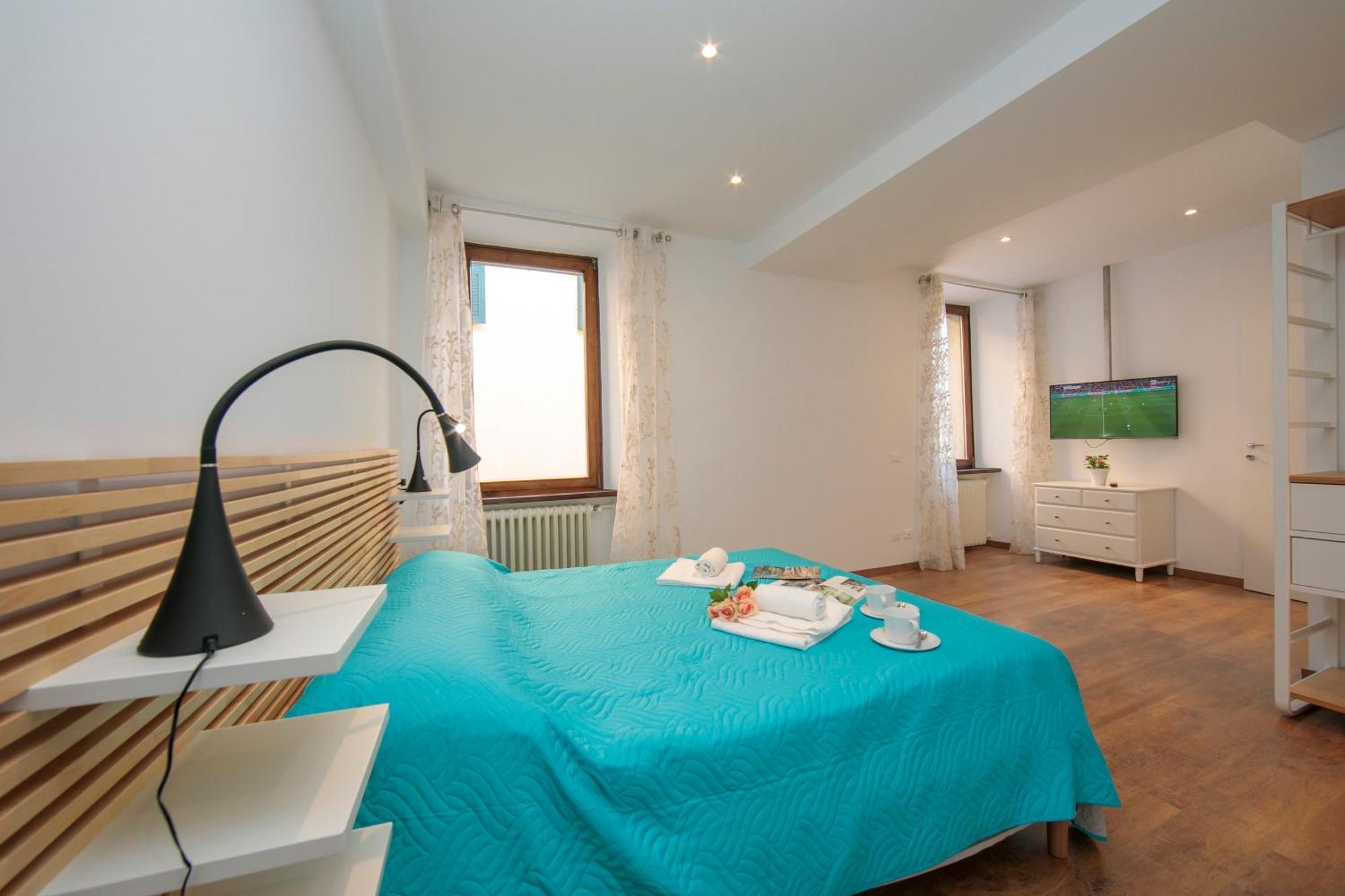 Residenza Rocca Del Lago - Happy Rentals リーヴァ・デル・ガルダ エクステリア 写真